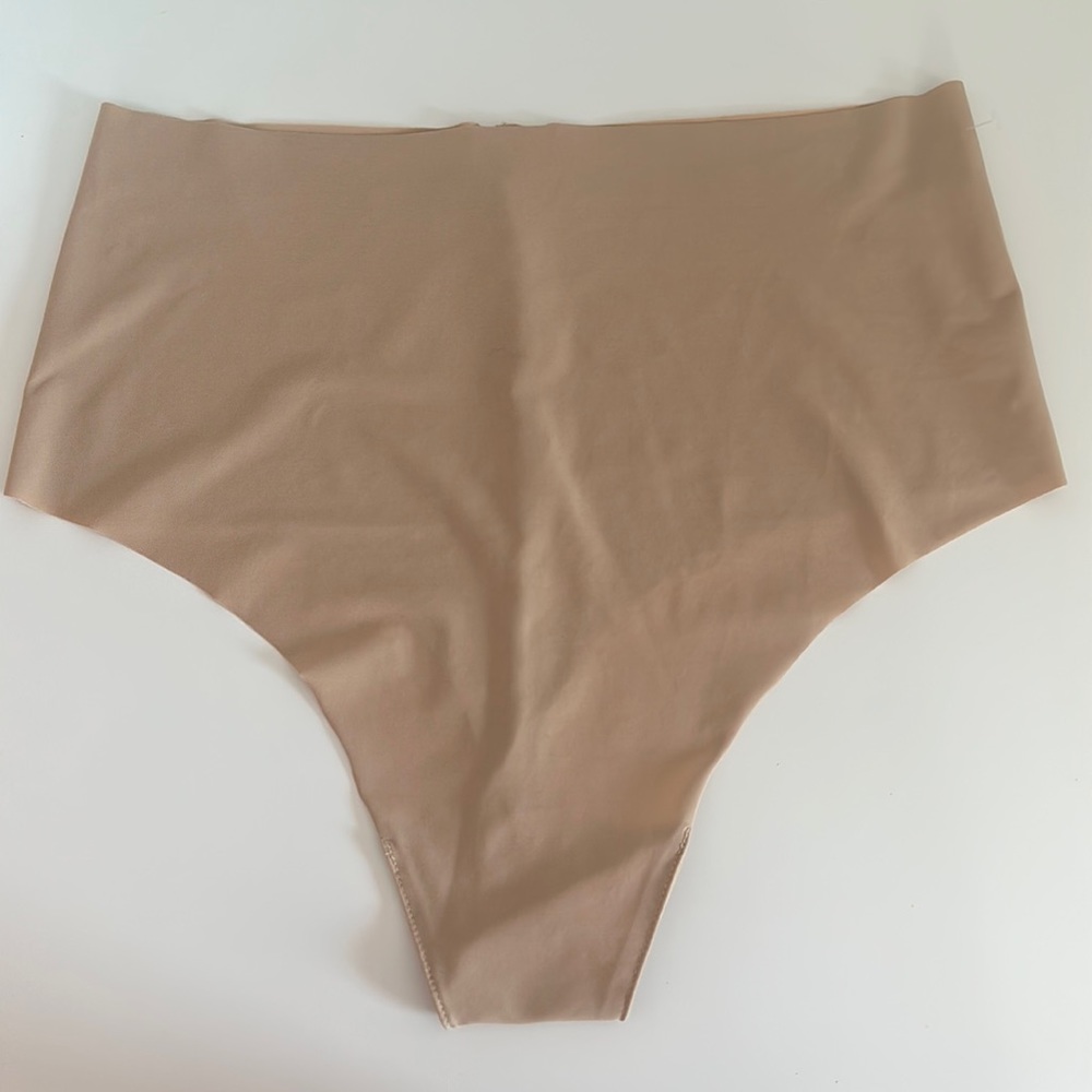 New COMMANDO Classic High Rise Thong